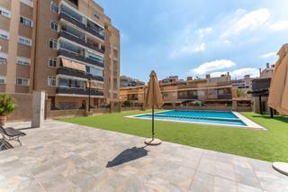 Casa a Nou Altabix. Buscas vivienda en zona de ciudad deportiva