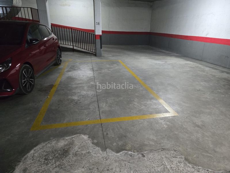 Foto 4cbbd0ac-ed0b-44bc-a6d0-d95aca184d36. Aparcament cotxe a Plaza Crevillente - Antiguos Juzgados - El Asilo Elche / Elx