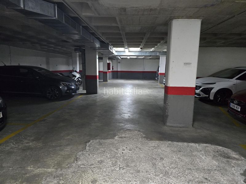 Foto a3a40026-6478-4f93-bc91-56d488b2e2dd. Aparcament cotxe a Plaza Crevillente - Antiguos Juzgados - El Asilo Elche / Elx