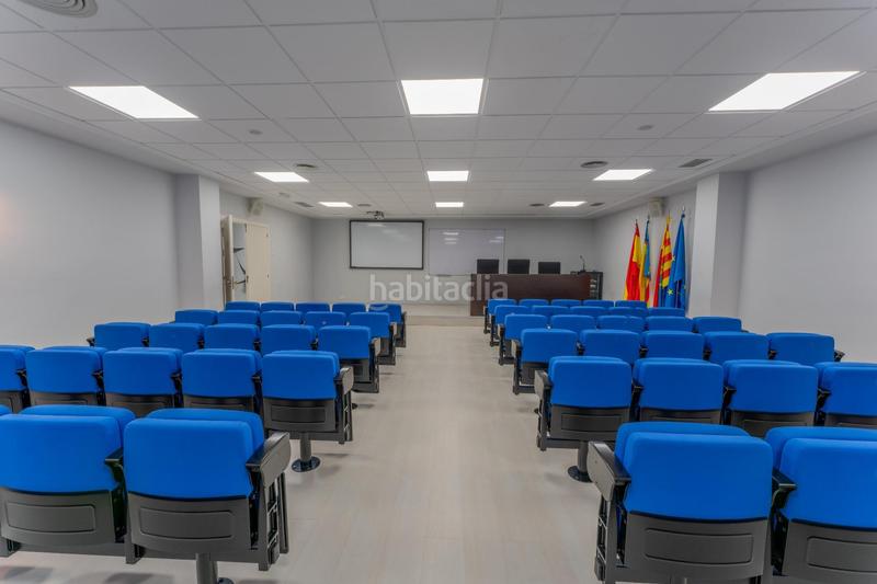 Foto f840d4b0-4a15-42e1-900d-c2ef980d6e31. Affitto locale commerciale in Centro Elche / Elx