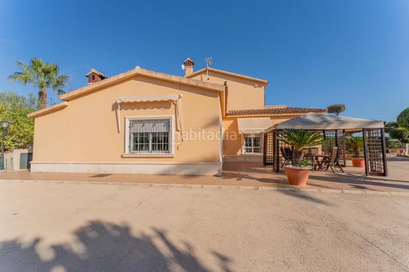 Foto 0be18bd3-b5ff-46b9-83ad-99e5f4a45a81. Chalet mit pool in Nou Altabix Elche / Elx