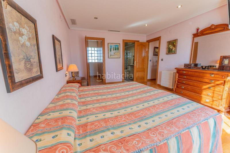 Foto 7d8ff27f-da25-45bb-8776-ccc13f3f2450. Chalet mit pool in Nou Altabix Elche / Elx