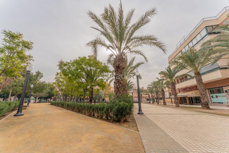 Foto d1a1458e-12e1-4ae4-b2c6-e46ecb95570b. Local comercial a Las Bayas Elche / Elx