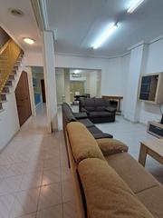Rent House in Pont Nou - Corazón de Jesús. Casa independiente en alquiler en zona reina victoria