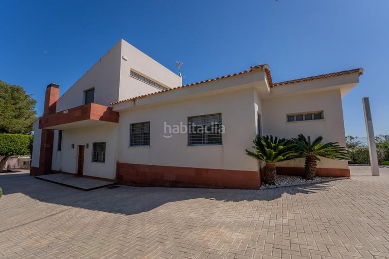 Foto 88f8f943-f716-48f4-a898-1f2bb4efa732. Chalet avec chauffage parking piscine dans Peña de las Águilas Elche / Elx