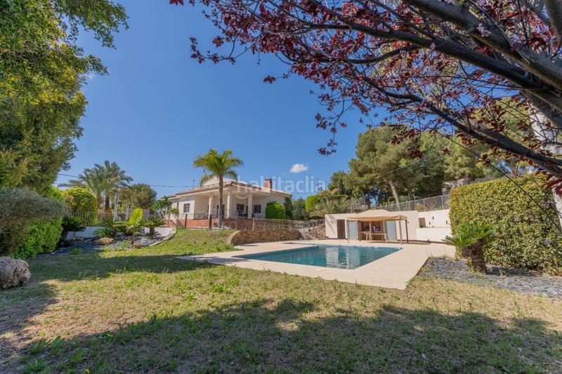 Foto fd2d2b4d-88e9-468e-bc49-fbc0704d755e. Chalet avec chauffage parking piscine dans Peña de las Águilas Elche / Elx