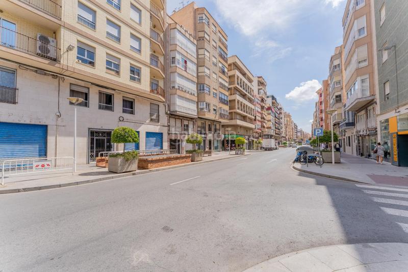 Foto 1716c8b6-a911-478a-9253-d480db0a4ce0. Piso oportunidad de compra en zona centro en Reina Victoria - Miguel Hernández Elche / Elx