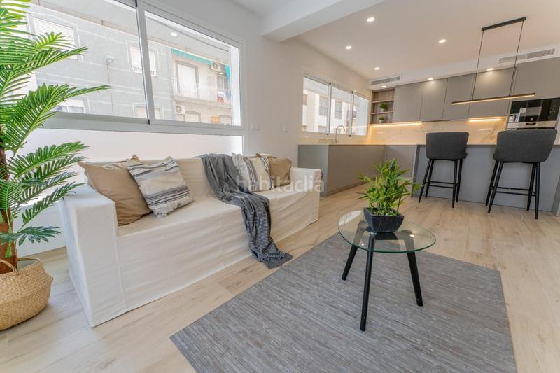 Foto a50a86ff-30dd-4d1e-ac85-dde2e60e0805. Piso oportunidad de compra en zona centro en Reina Victoria - Miguel Hernández Elche / Elx