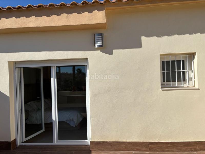 Foto d7fba18f-04e5-4335-aff8-9087d43838e9. Casa adosada impresionante casa adosada reformada en miriam blasco, golf playa de san juan en Alicante