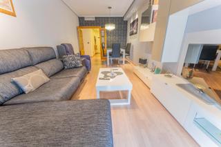 Pis en El Palmeral - San Antn. Exclusiva vivienda con gran plaza de garaje y acabados de lujo