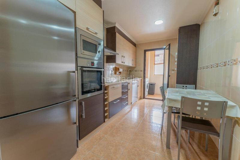 Foto 25320d39-69e4-4e62-987d-bfdf3da9d860. Piso exclusiva vivienda con gran plaza de garaje y acabados de lujo en Elche / Elx