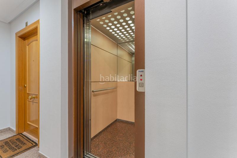 Foto d3611188-35ab-489f-868f-b20269820e60. Piso exclusiva vivienda con gran plaza de garaje y acabados de lujo en Elche / Elx