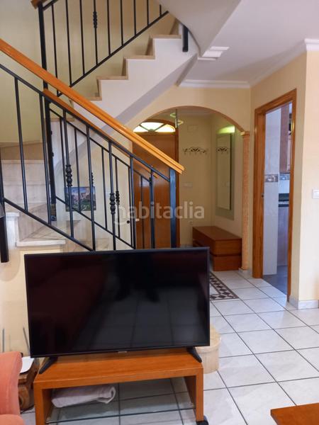 Foto 64c81211-c622-4e32-8215-4cd8751e7192. Lloguer casa adossada amb aparcament a Jubalcoi Elche / Elx