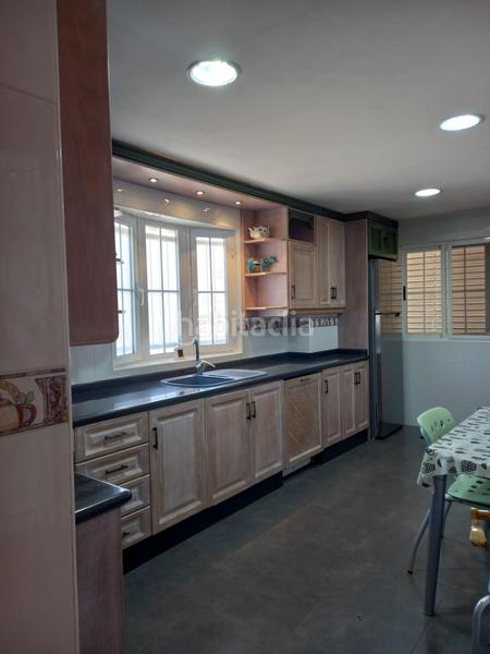 Foto 7c61aa96-b44e-42a7-8462-72e20c7fa05e. Lloguer casa adossada amb aparcament a Jubalcoi Elche / Elx