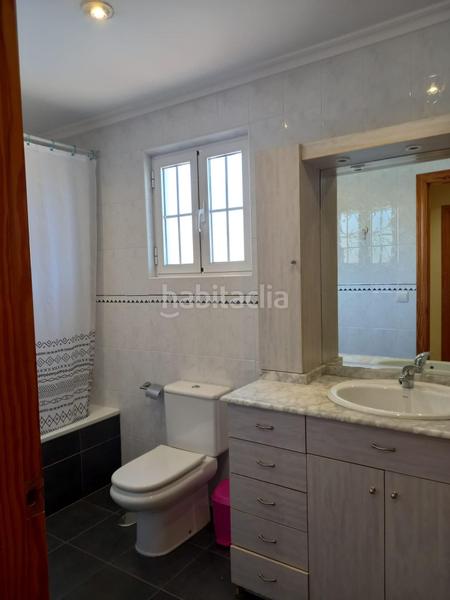 Foto 8fc7505c-8351-4404-915e-63a74483ac07. Lloguer casa adossada amb aparcament a Jubalcoi Elche / Elx