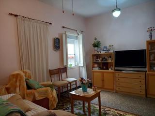Casa adosada en San Juan. En venta magnifica casa unifamiliar en zona centro aspe.