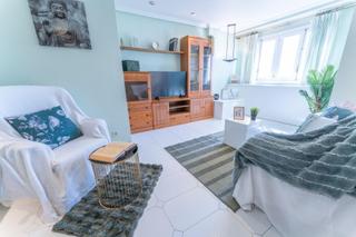 Appartement à Reina Victoria - Miguel Hernández. Oportunidad única de vivienda con ascensor en zona consolidada.