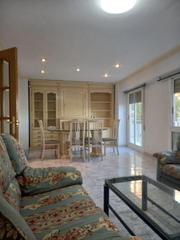 Rent Ground floor in El Raval - Portes Encarnades. Amplia vivienda con ascensor y plaza de parking