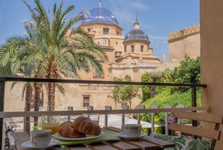 Piso en Centro. Piso con autorizacion uso turistico en pleno centro de elche