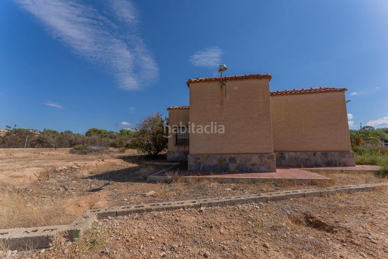 Foto a8454cf4-3533-4e7a-954b-eaf1cde66e2d. Xalet amb piscina a Jubalcoi Elche / Elx