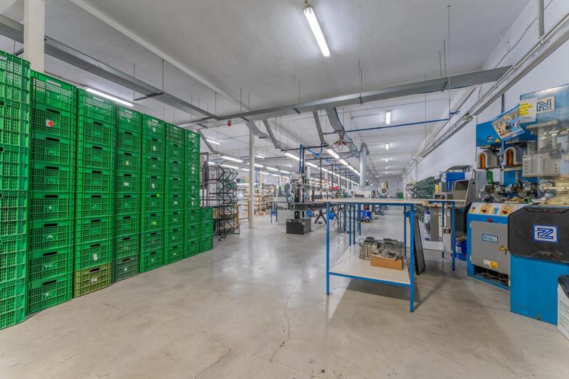 Foto 1d046d43-5563-4571-a485-55bce12ab6d4. Fabrikhalle in Pedanías Este Aspe