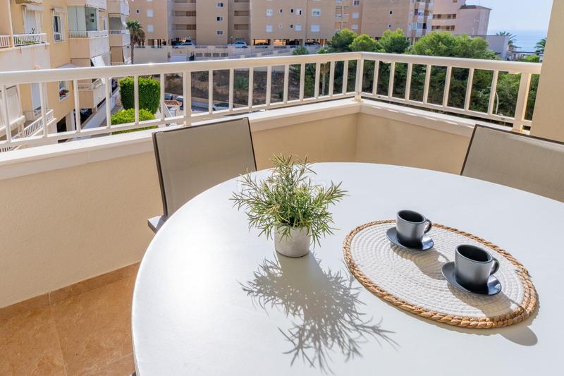 Foto eff72cbc-9614-4e7a-93da-f50d75ab3131. Appartement avec parking piscine dans Calas Santiago Bernabeu Santa Pola