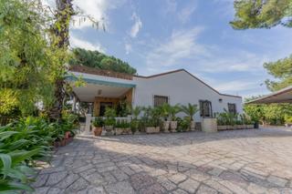 Chalet à Peña de las Águilas. Oportunidad única en peña de las águilas!