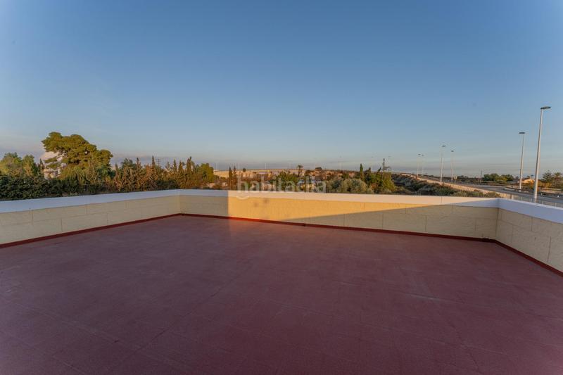 Foto 53b960d0-62a7-4864-a1dc-b66b130b746e. Chalet oportunidad única! chalet en zona privilegiada de elche, a solo 5 minutos del núcleo urbano. en Elche / Elx