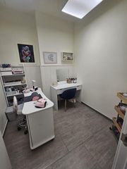 Transfer Business premise in Plaza Crevillente - Antiguos Juzgados - El Asilo. Traspaso centro de estética en pleno funcionamiento  elche secto