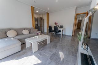 Appartamento in Dolores. Oportunidad en dolores piso amplio con garaje y piscina comunita