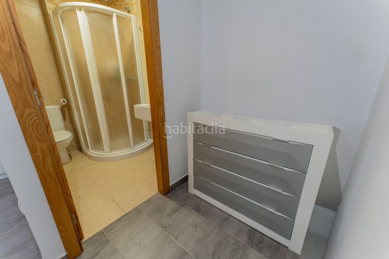 Foto d9215cb9-b99a-4f1a-be71-42bf399d469f. Piso oportunidad piso amplio con garaje y piscina comunitaria en Dolores