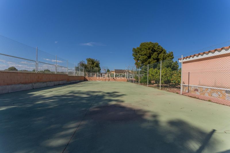 Foto 49d00b9f-e786-48ea-bc9c-2ae1625208fe. Xalet amb aparcament piscina a El Altet Elche / Elx