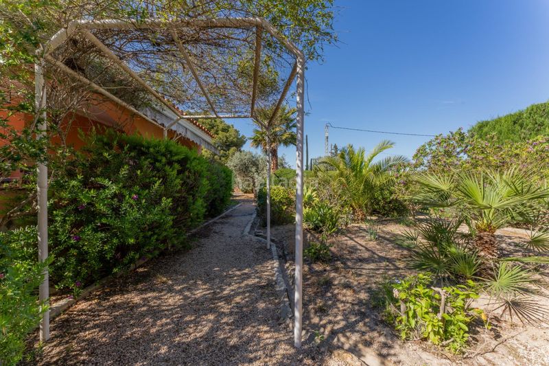 Foto 7753ee8e-ec73-4dac-8ff2-7d56f29c014d. Xalet amb aparcament piscina a El Altet Elche / Elx