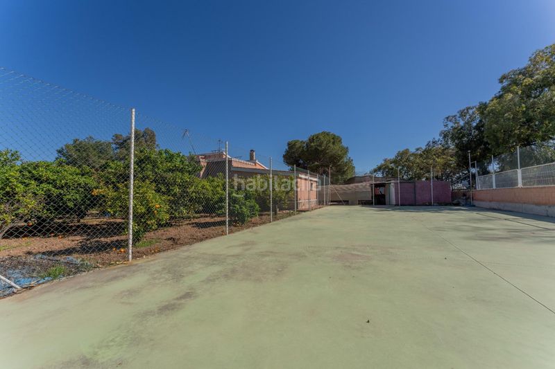Foto e042dc02-02a3-46f6-beec-a67642251600. Xalet amb aparcament piscina a El Altet Elche / Elx