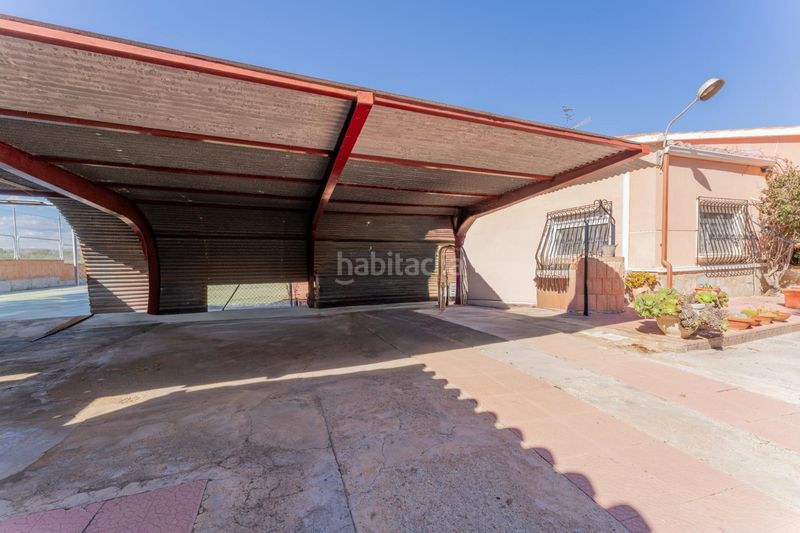 Foto e4f278bb-ea9b-4859-9358-4b8ceedb1a88. Xalet amb aparcament piscina a El Altet Elche / Elx