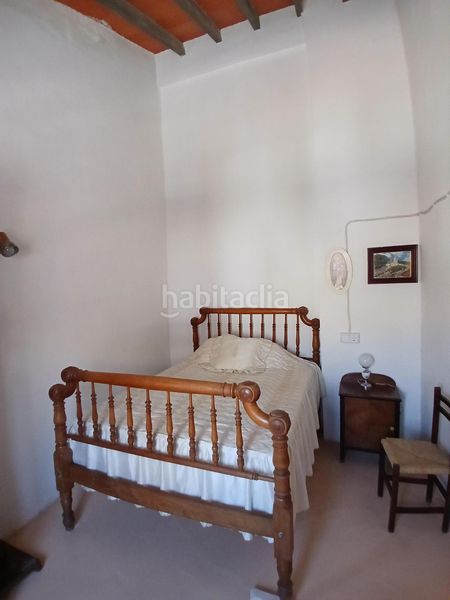 Foto 183c5c62-5fda-475f-afa4-e49726dde6b1. Chalet gran casa con 6 dormitorios en Algueña