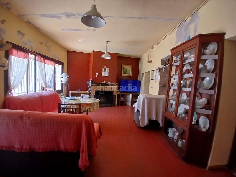 Foto 7fae8092-3aa8-4ed8-9426-b62187a4244f. Chalet gran casa con 6 dormitorios en Algueña