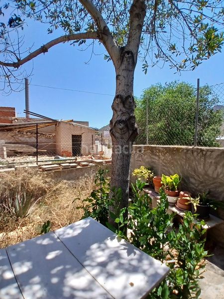 Foto a39c1ac5-92e3-46ae-8988-80f01a285026. Chalet gran casa con 6 dormitorios en Algueña