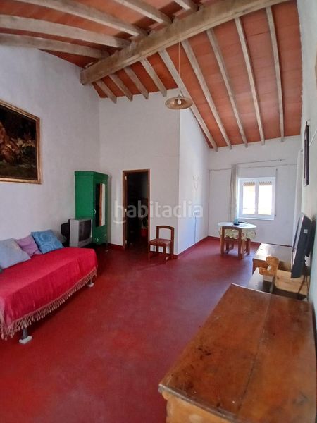 Foto f42f9587-37a4-4064-b3f3-56dbe9365796. Chalet gran casa con 6 dormitorios en Algueña