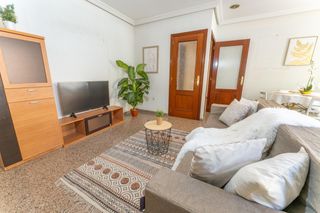 Planta baixa a Carrús Oeste. Oportunidad única en planta baja exterior en zona consolidada!