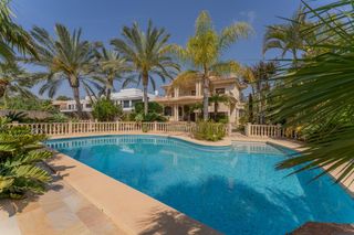 Chalet à Peña de las Águilas. Chalet exclusivo en peña las aguilas zona urbana!!!...