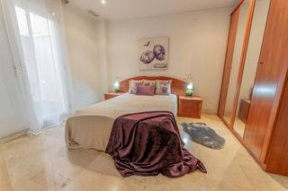 Piano terra in Plaza Crevillente - Antiguos Juzgados - El Asilo. Tu oasis urbano te espera! planta baja con entrada independiente