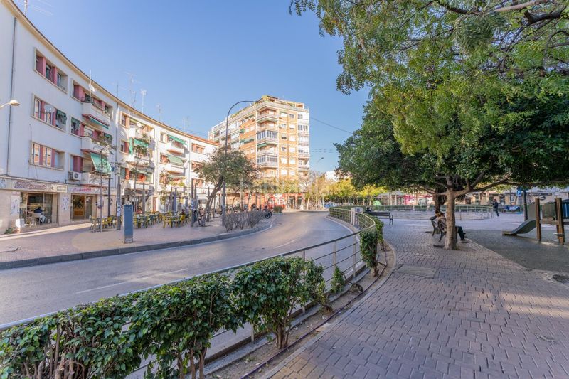 Foto b1885d9a-fada-4f0a-9d02-16e51fb41678. Pis amb aparcament a Carolinas Altas Alicante