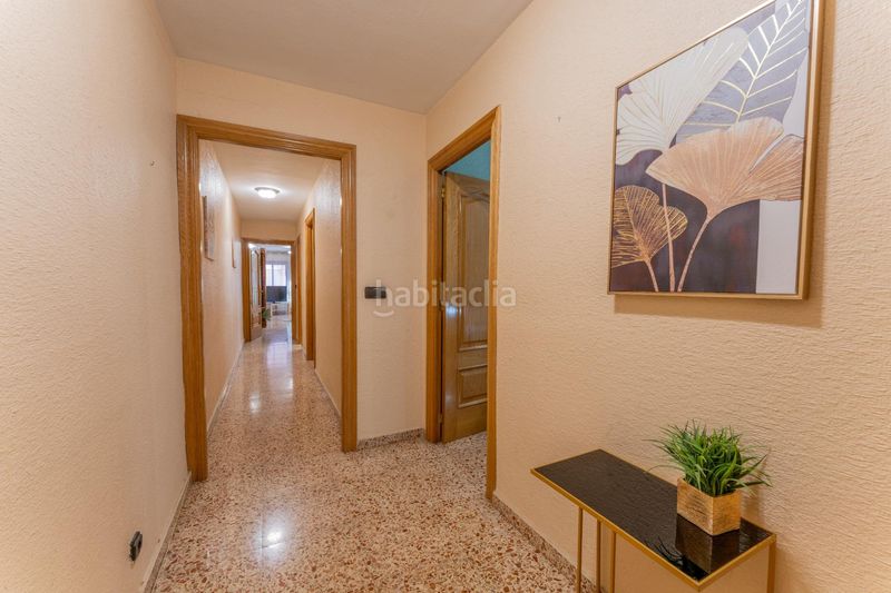 Foto d29deecf-862e-426e-876f-fdcc1b65a05f. Pis amb aparcament a Carolinas Altas Alicante