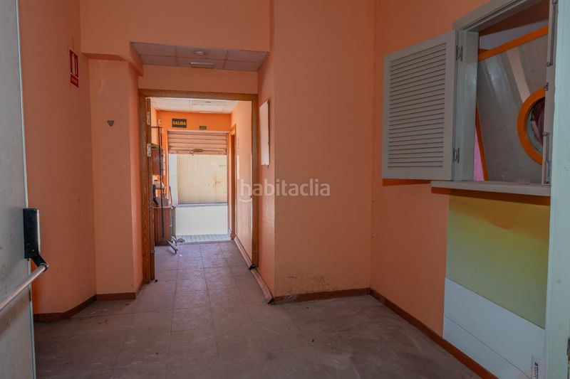 Foto b5c8882b-bef3-4e09-ad28-9e1d7ed88f1a. Local comercial a Albatera