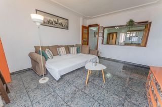 Flat in Catral. Atencion inversores, amplia vivienda con ascensor