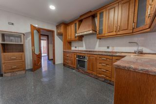 Flat in Albatera. Lista para entrar a vivir! espacioso piso de 4 habitaciones con