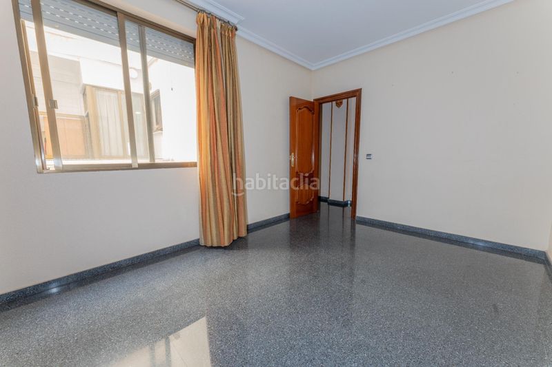Foto c99367ce-a2aa-4589-9e82-1360f1e0bc9a. Pis a Albatera