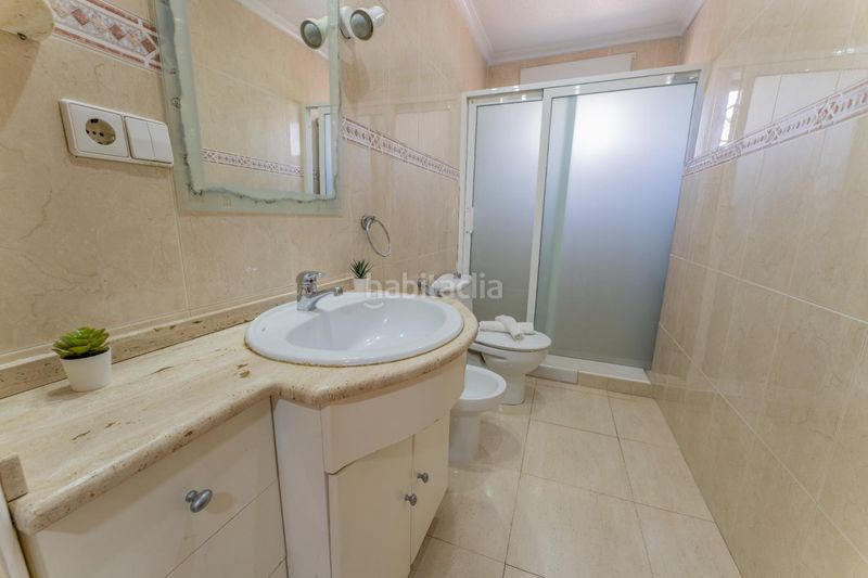 Foto ac69b1fe-7943-4c9f-975e-f3d8142554aa. Xalet amb aparcament piscina a Peña de las Águilas Elche / Elx