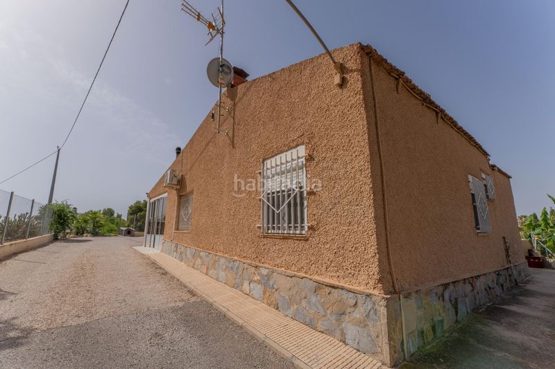 Foto b4d54598-fd7f-4344-b721-6dbd5191d3d0. Xalet amb aparcament piscina a Peña de las Águilas Elche / Elx